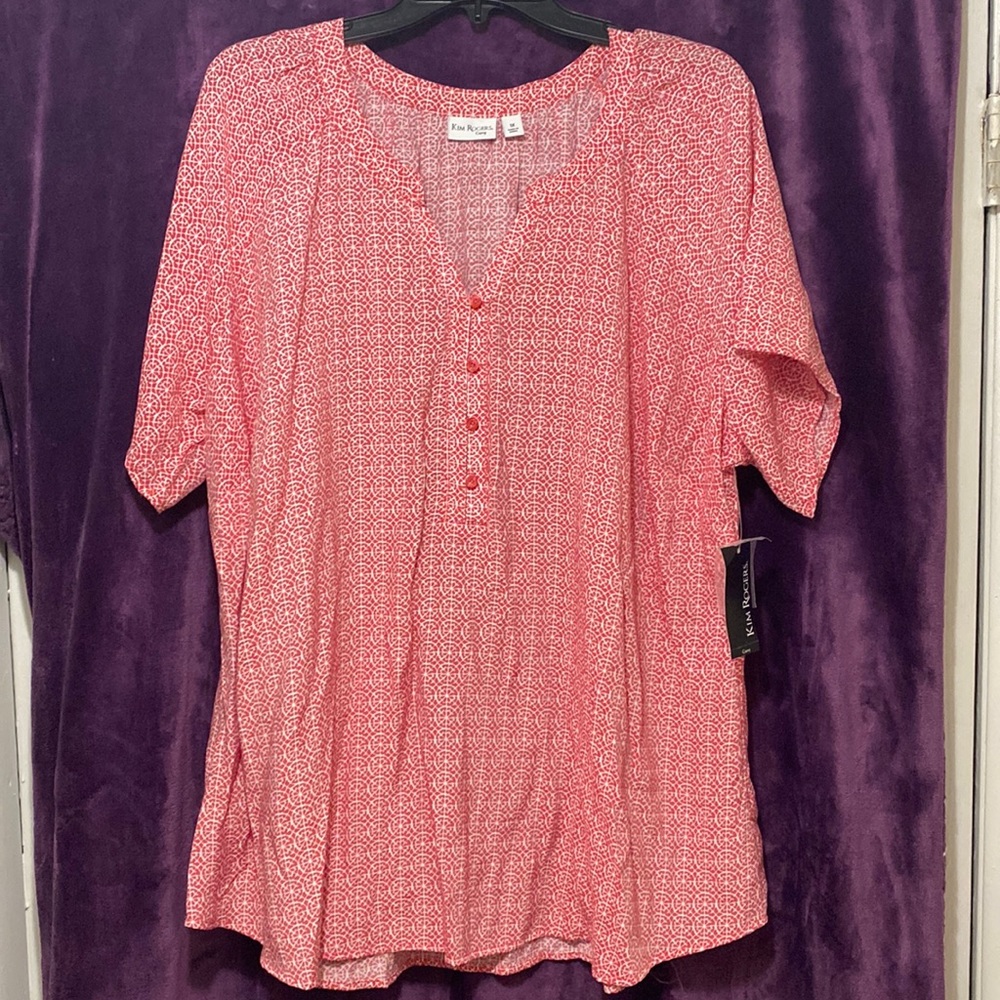 Kim Rogers Blouse, lightweight. Short sleeve, Versatile!